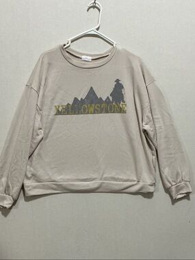 Yellowstone Graphic Crewneck Sweatshirt - Beige